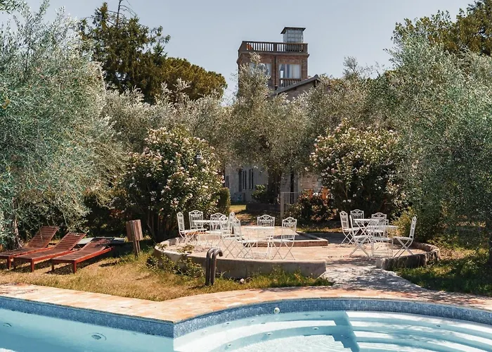 Studio-apartment Mit Garten- Grill- Pool Und Aussicht By Interhome *