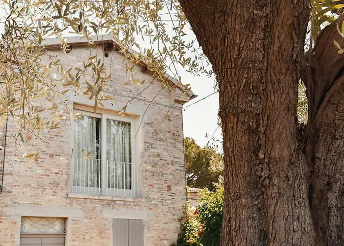 Studio-apartment Mit Garten- Grill- Pool Und Aussicht By Interhome 아파트 *