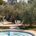 Studio-apartment Mit Garten- Grill- Pool Und Aussicht By Interhome Appartamento *